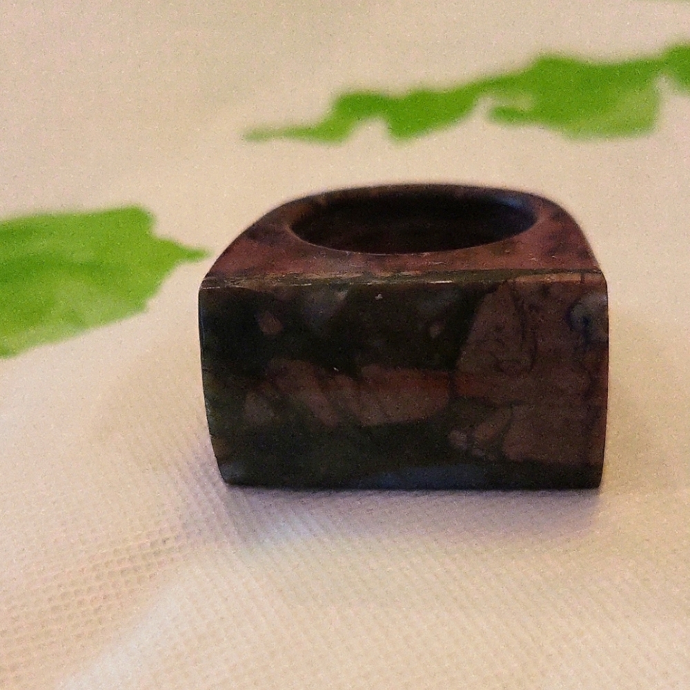 Size 10 Agate Ring